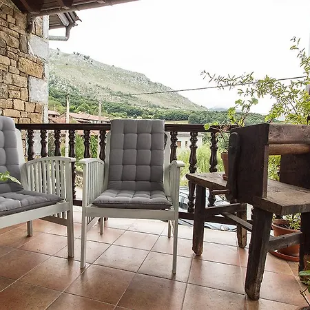 Rurales El Collaín De Apartamento