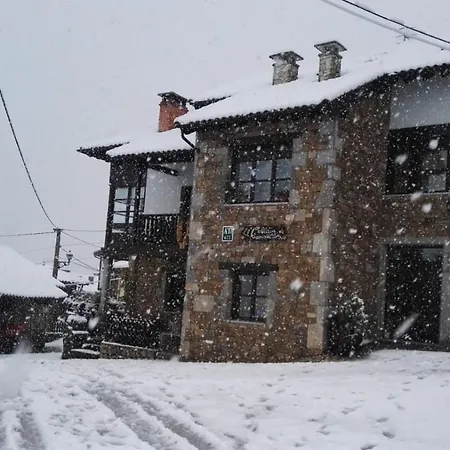 Rurales El Collaín De Apartamento